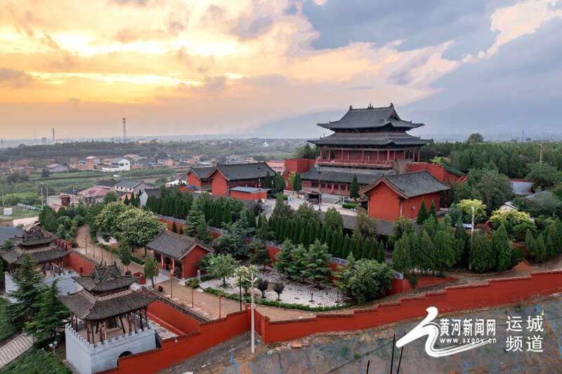 A scenic view of Yuncheng Jishan Dafo