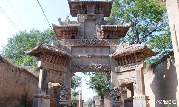 A scenic view of Yuncheng Luyuantou Yongxing Temple Pagoda