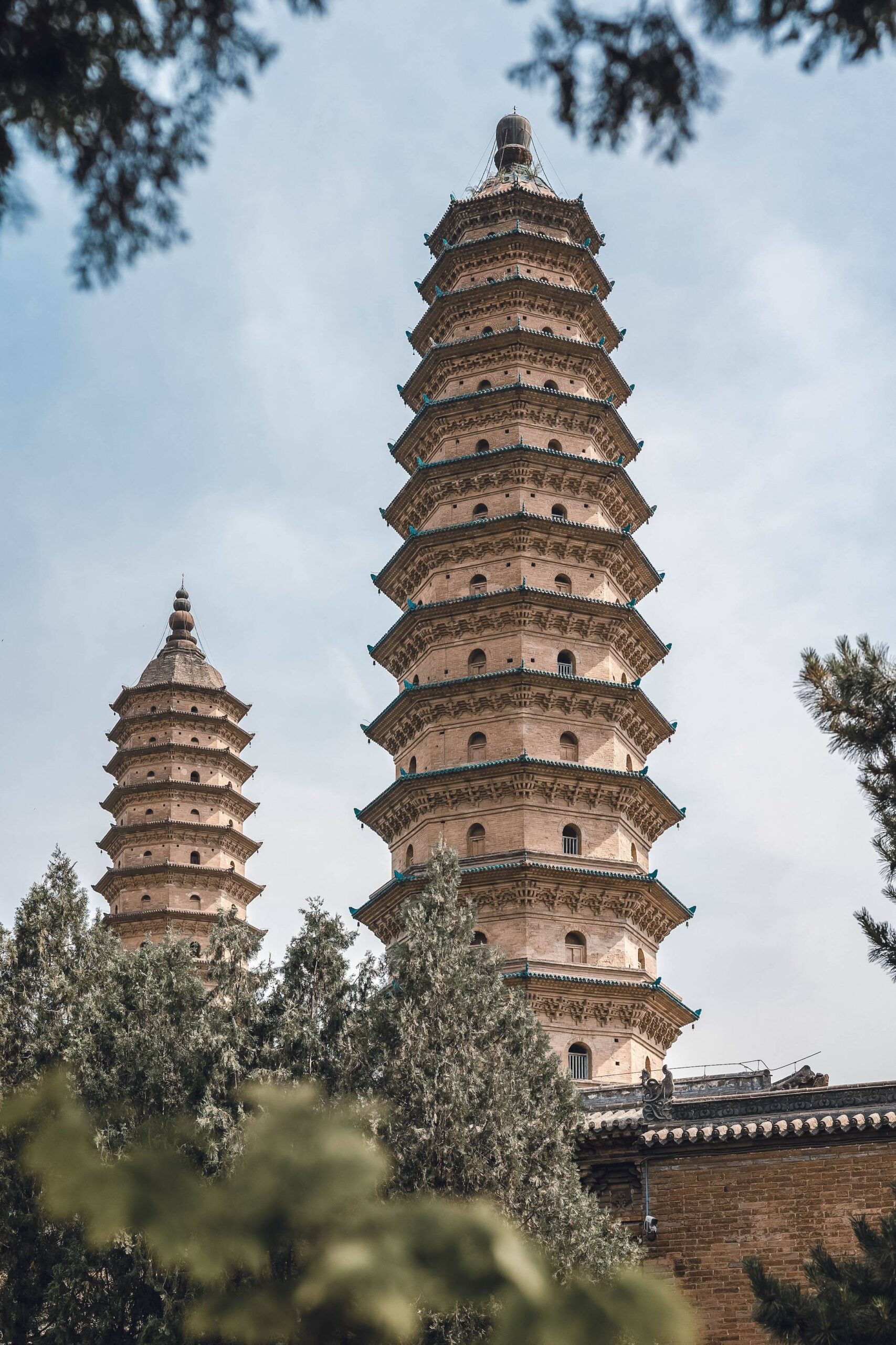 A scenic view of Yuncheng Miaodao Temple Twin Pagodas