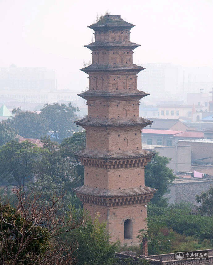 A scenic view of Yuncheng Miaodao Temple Twin Pagodas