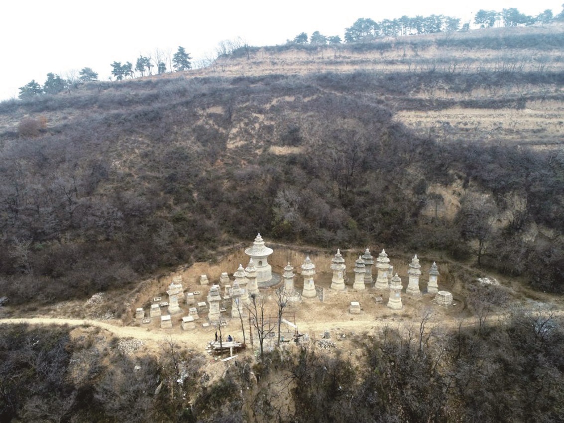 A scenic view of Yuncheng Qiyan Temple Pagoda Forest