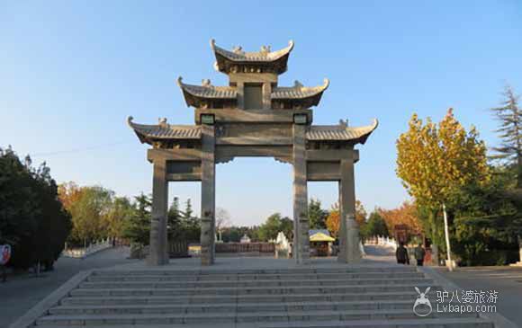 A scenic view of Yuncheng Shundi Ling Miao
