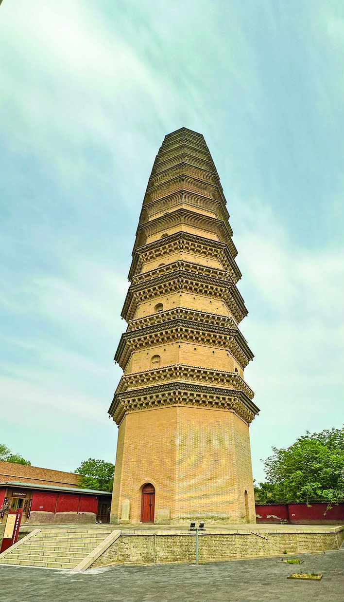 A scenic view of Yuncheng Taiping Xingguo Temple Pagoda