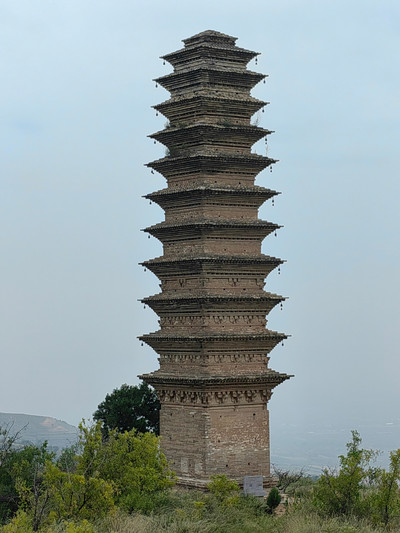 A scenic view of Yuncheng Wanrong Hanquan Pagoda