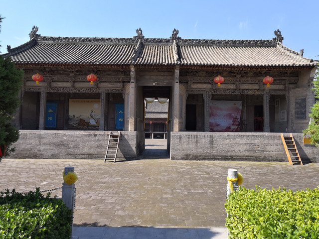 A scenic view of Yuncheng Wanrong Houtu Temple