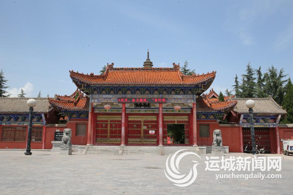 A scenic view of Yuncheng Xiangkou Shousheng Temple Brick Pagoda
