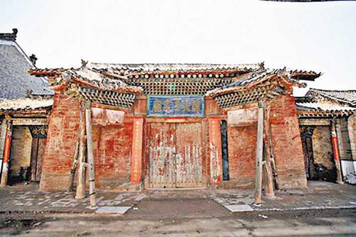 A scenic view of Yuncheng Xuexuan Family Temple And Tomb