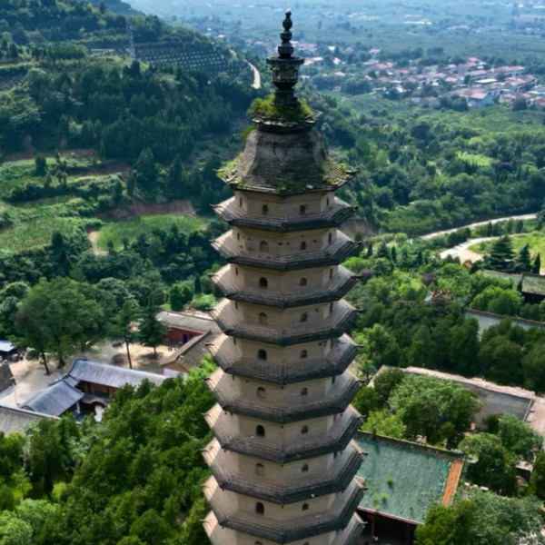 A scenic view of Yuncheng Yongji Wangu Temple