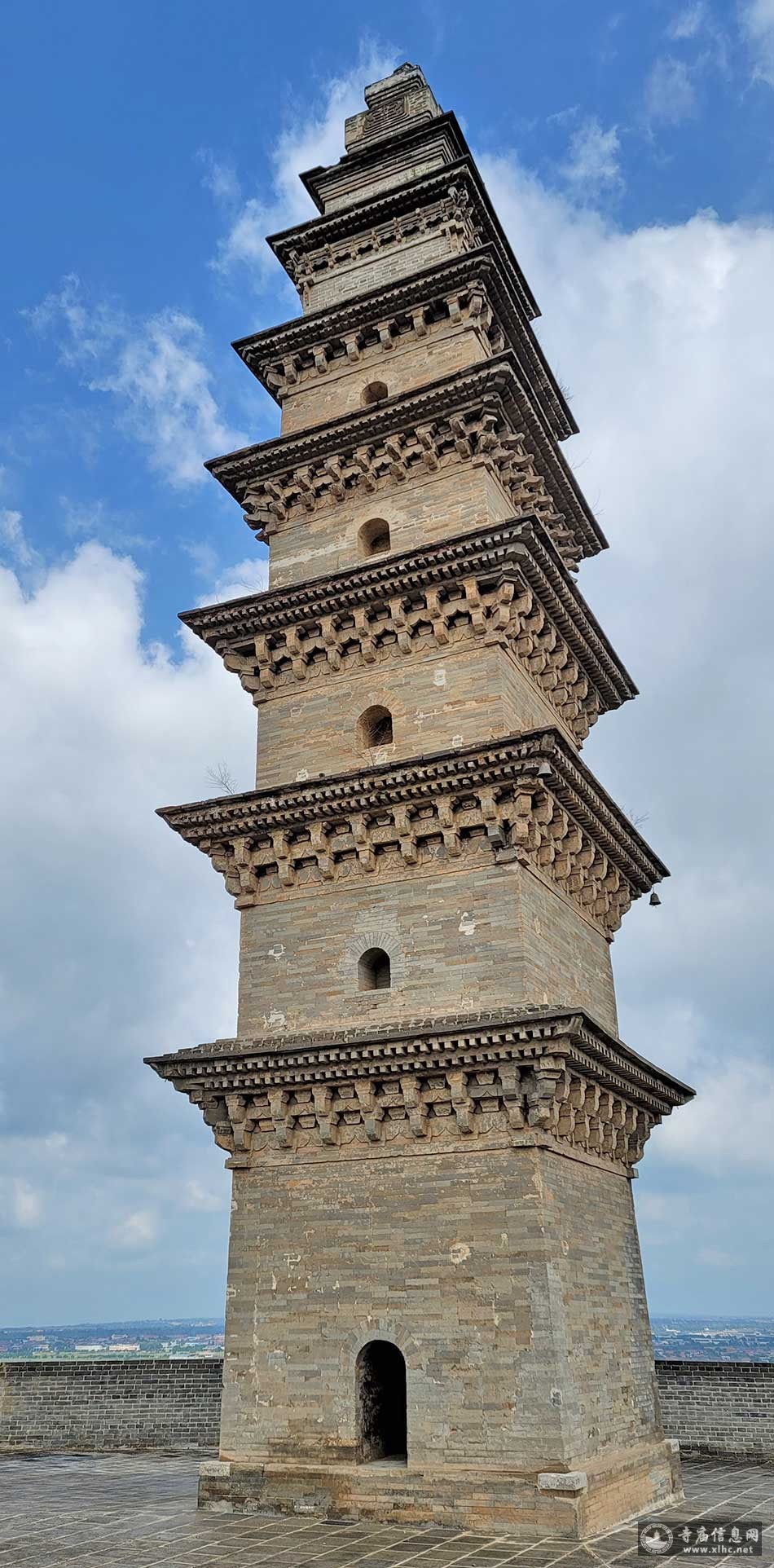 A scenic view of Yuncheng Zhonglizhuang Balong Temple Pagoda