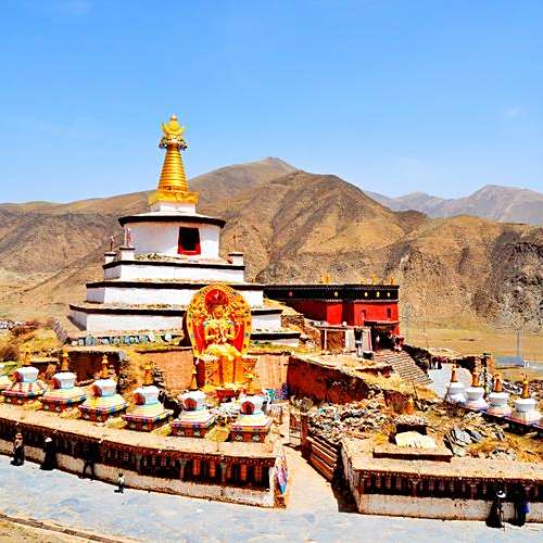 A scenic view of Yushu Zangniang Fota Ji Sangzhousi