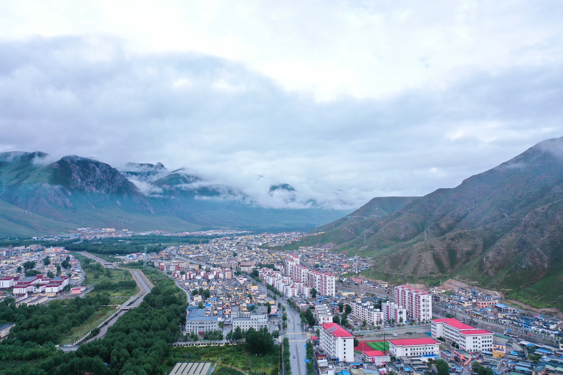 A scenic view of Yushu Zanie Muqun