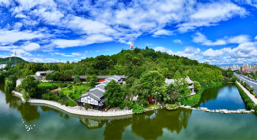 A scenic view of Yuxi Yao Zhi