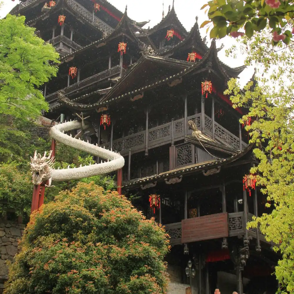 A scenic view of Zhangjiajie Shiyanping Gujianzhuqun