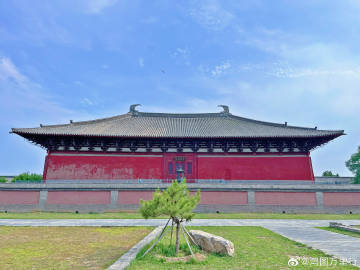 A scenic view of Zhangjiakou Fozhen Sheliluo Niluo Pagoda