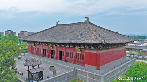 A scenic view of Zhangjiakou Fozhen Sheliluo Niluo Pagoda