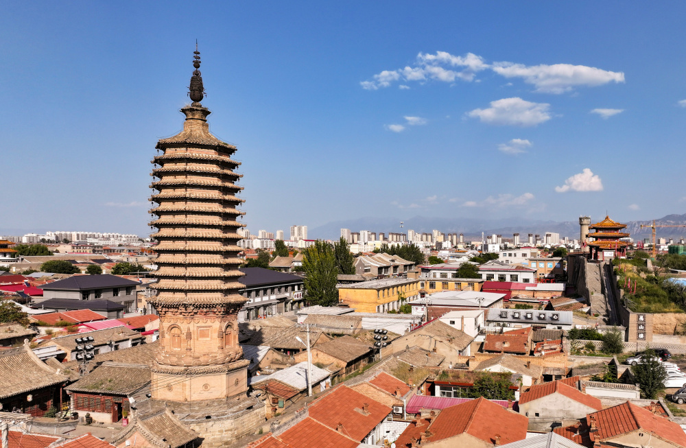 A scenic view of Zhangjiakou Nanan Temple Pagoda