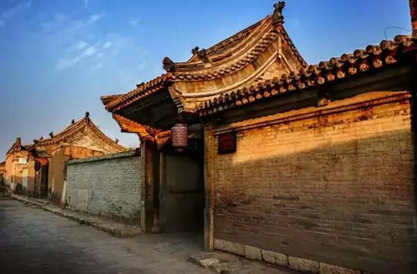A scenic view of Zhangjiakou Nuanquan Huayan Temple