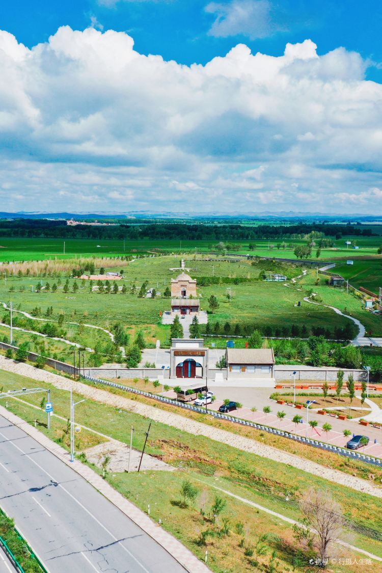 A scenic view of Zhangjiakou Shuzhuang Lou Yuan Tomb