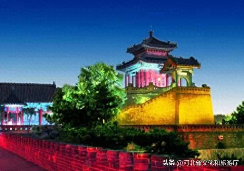 A scenic view of Zhangjiakou Tianqi Temple