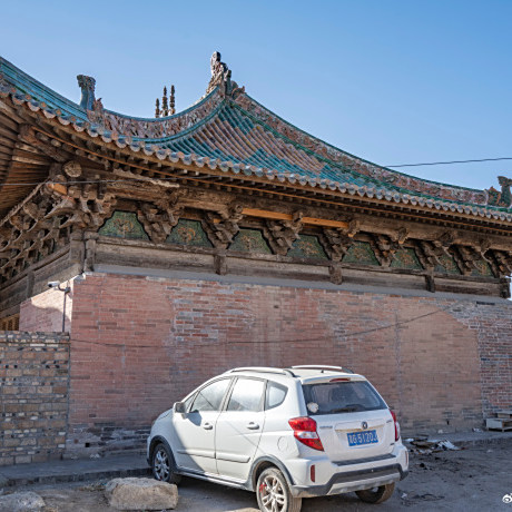 A scenic view of Zhangjiakou Tianqi Temple
