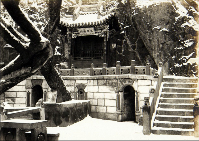 A scenic view of Zhangjiakou Tianqi Temple
