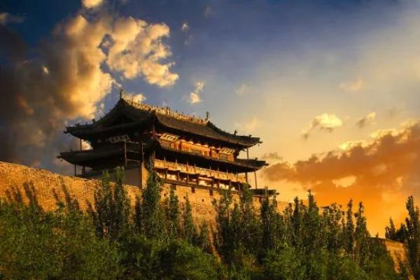 A scenic view of Zhangjiakou Weixian Chongtai Temple