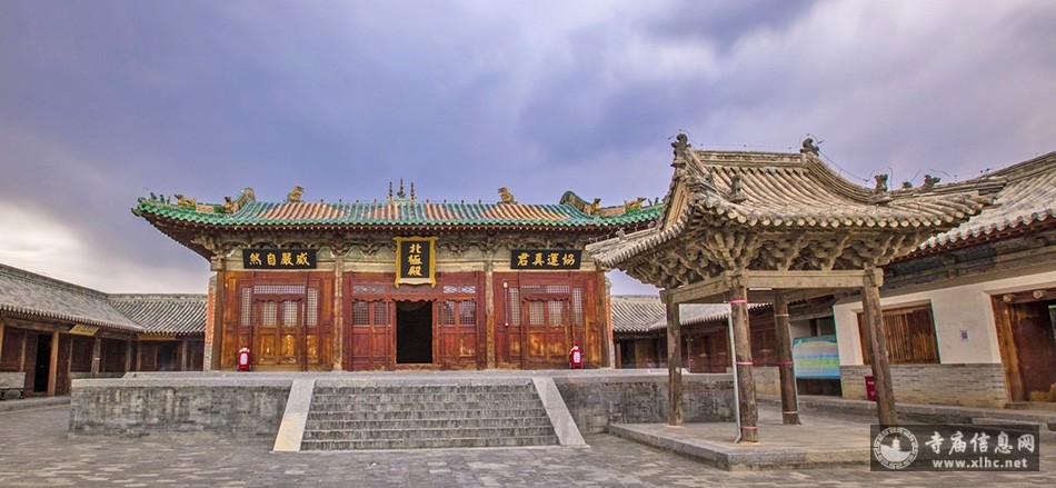 A scenic view of Zhangjiakou Weixian Guandi Temple