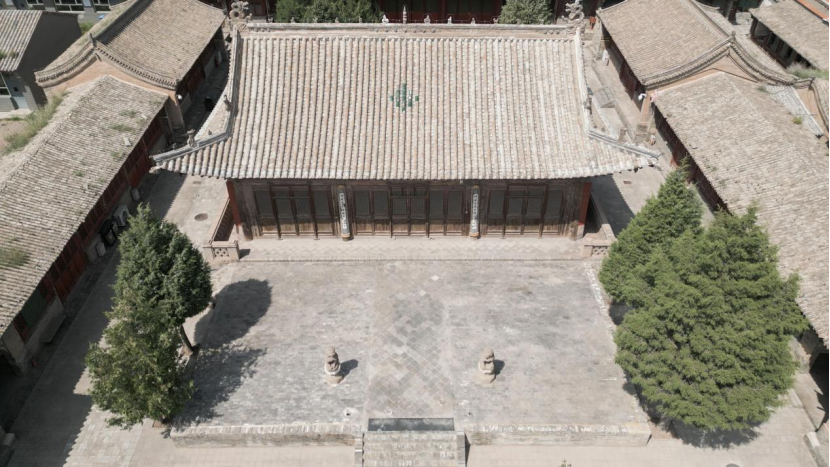 A scenic view of Zhangjiakou Weixian Guandi Temple