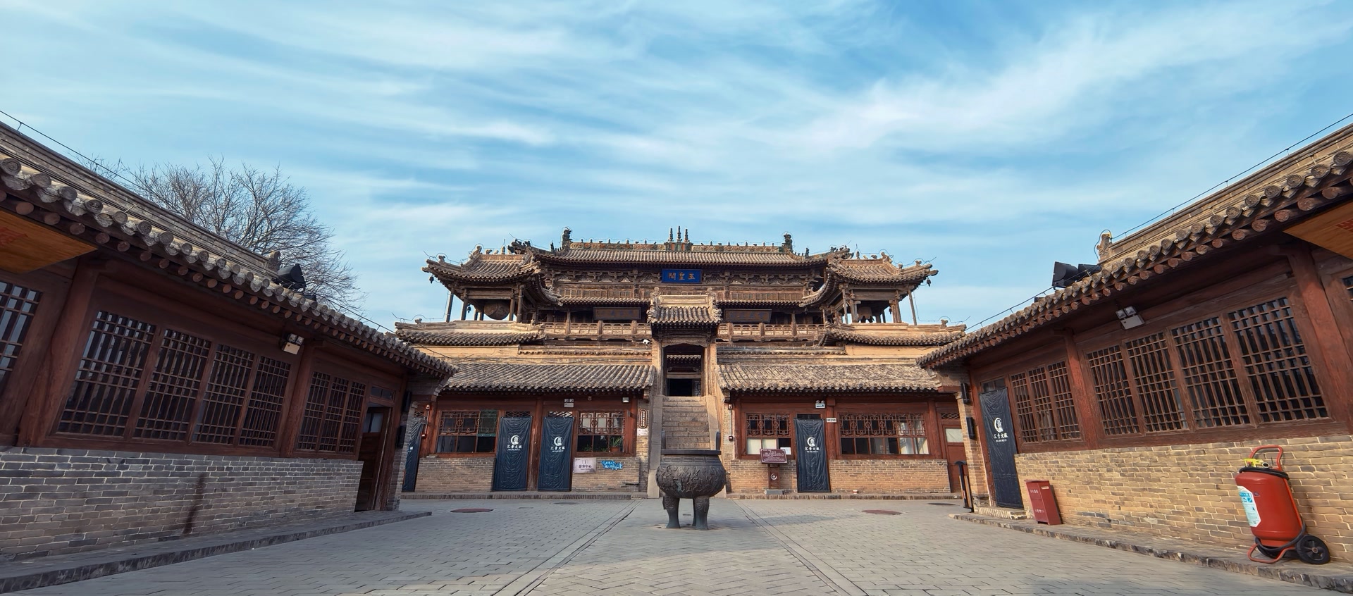 A scenic view of Zhangjiakou Weizhou Lingyan Temple