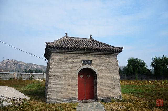 A scenic view of Zhangjiakou Xiabali Tomb Group