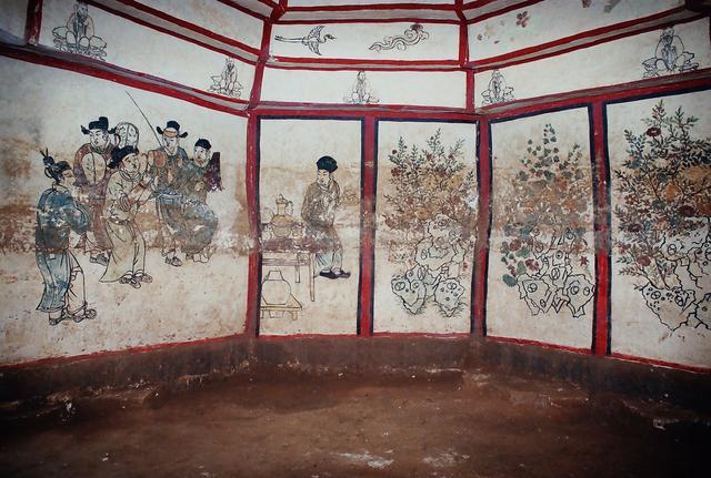 A scenic view of Zhangjiakou Xiabali Tomb Group