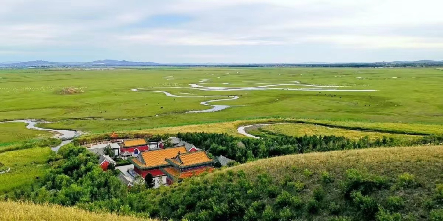 A scenic view of Zhangjiakou Xiaohongcheng Site