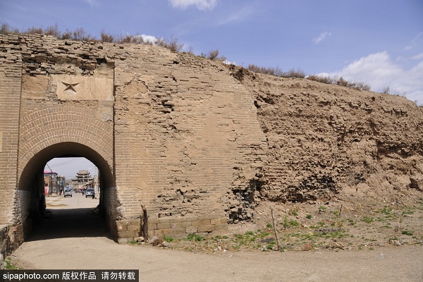 A scenic view of Zhangjiakou Ximalin City Wall