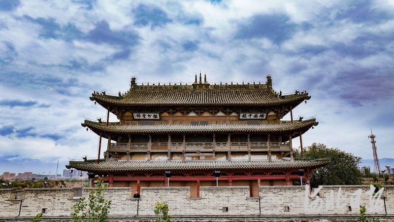 A scenic view of Zhangjiakou Ximalin Yuhuang Pavilion