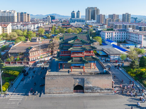 A scenic view of Zhangjiakou Xuanhua Ancient City Wall