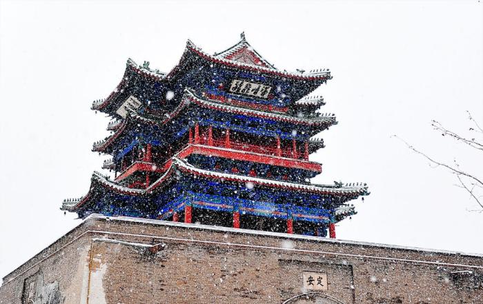 A scenic view of Zhangjiakou Xuanhua Ancient City Wall