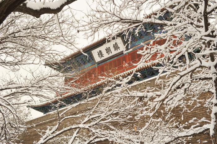 A scenic view of Zhangjiakou Xuanhua Ancient City Wall