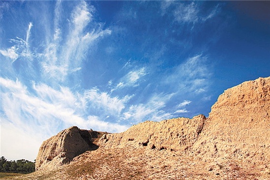 A scenic view of Zhangjiakou Yuan Zhongdu Site