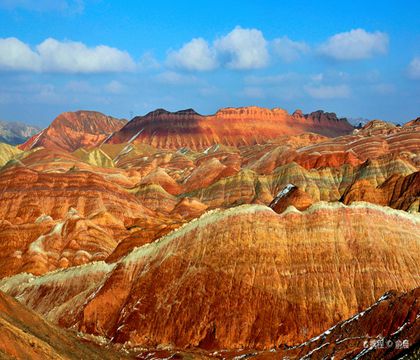 A scenic view of Zhangye Donghuishan Yizhi