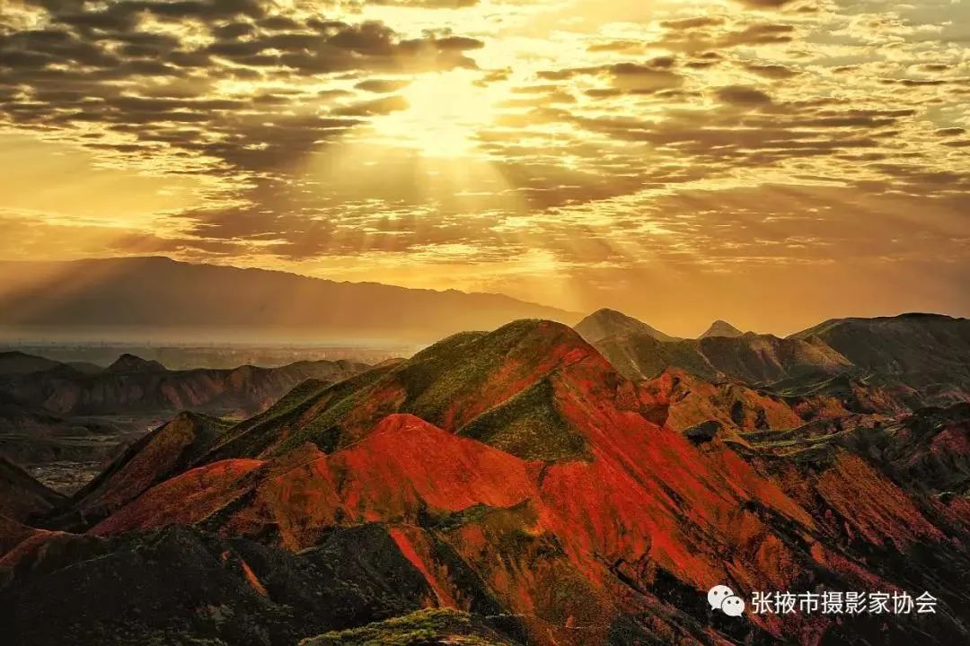A scenic view of Zhangye Huiguan