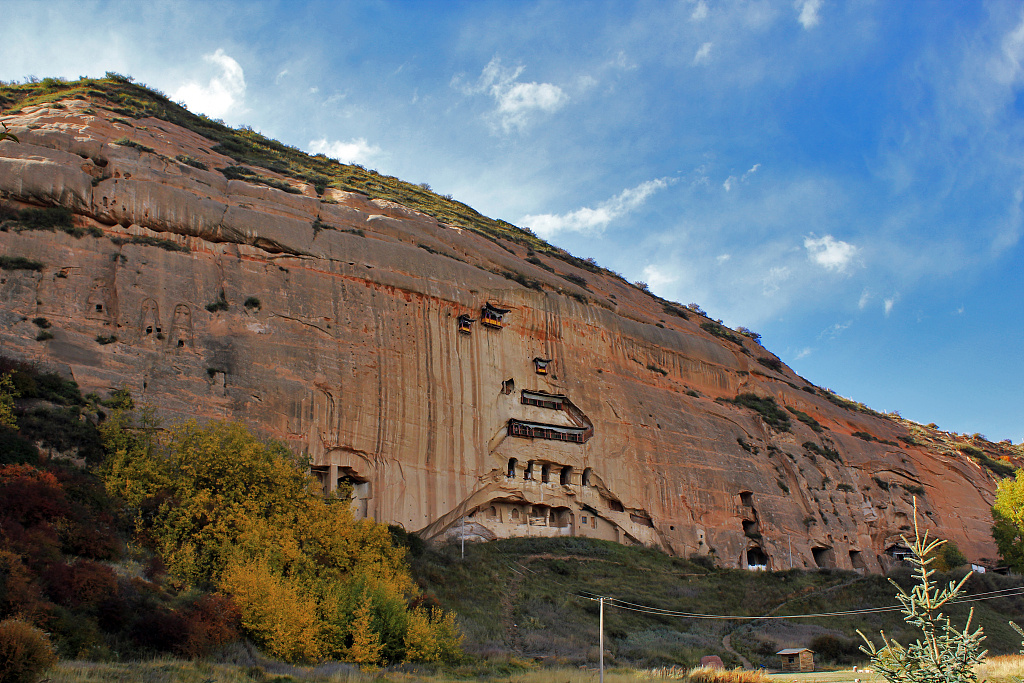A scenic view of Zhangye Matisi Shikuqun