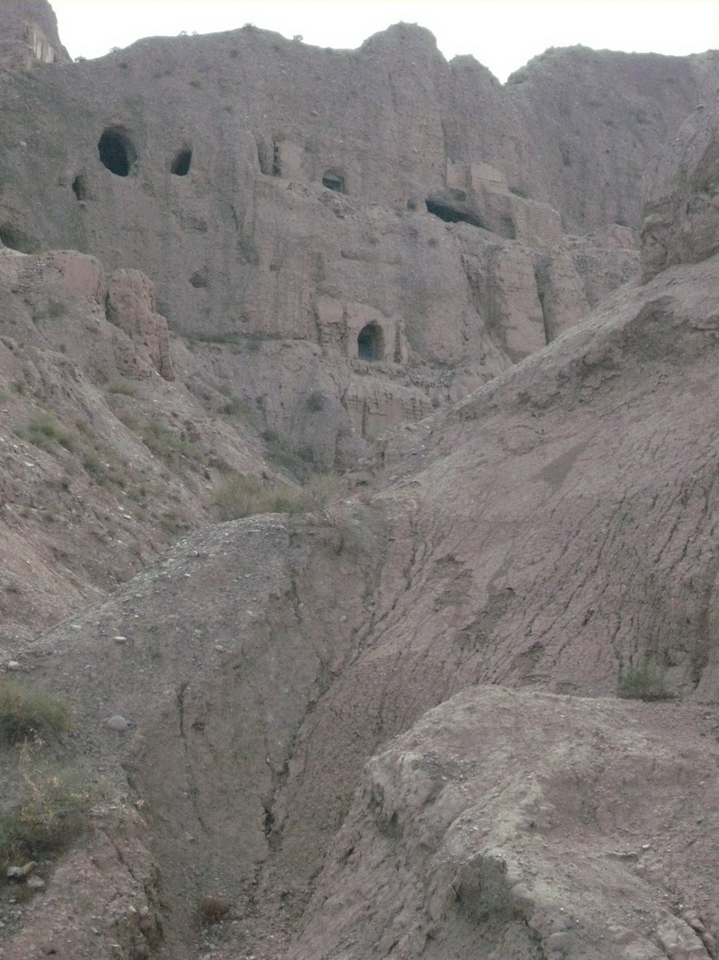 A scenic view of Zhangye Wenshushan Shiku