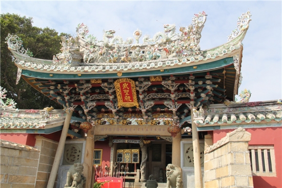 A scenic view of Zhangzhou Dongshan Guandimiao