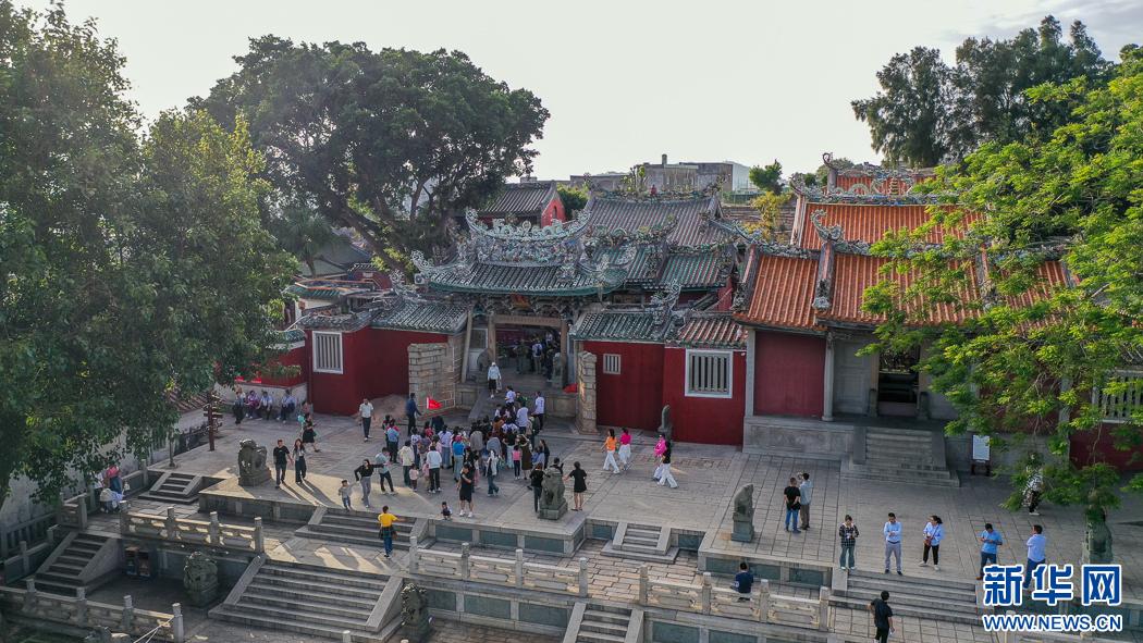A scenic view of Zhangzhou Dongshan Guandimiao