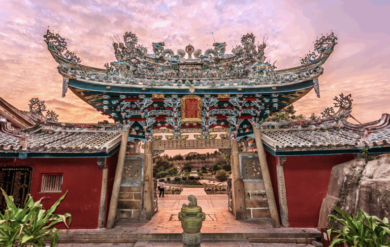 Unveiling the Rich History of Dongshan Guandimiao: A Must-See in Zhangzhou