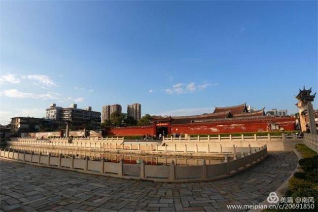 A scenic view of Zhangzhou Fu Wenmiao Dachengdian