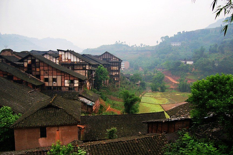 A scenic view of Zhaoqing Deqing Xuegong