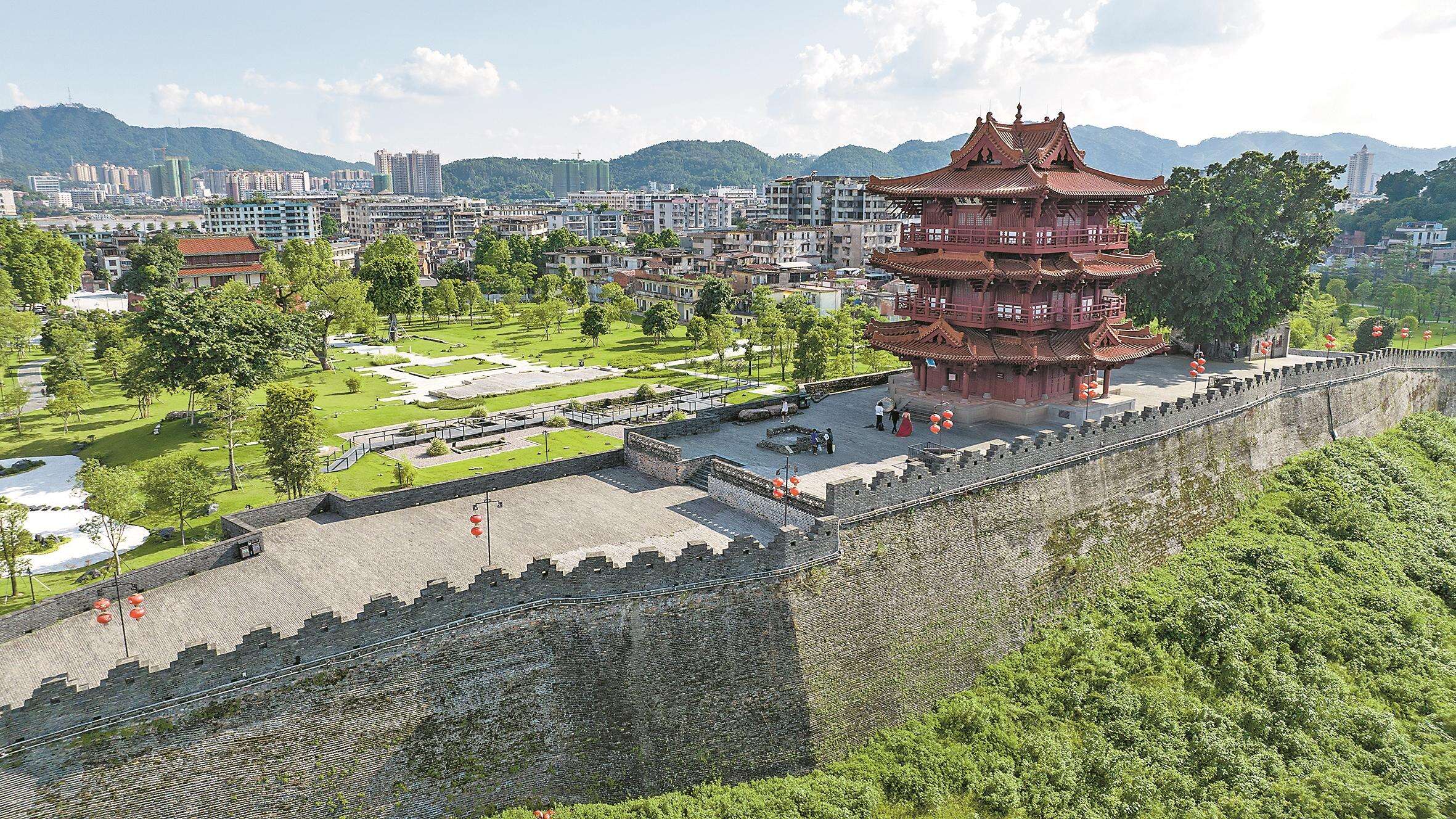 A scenic view of Zhaoqing Guchengqiang