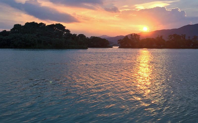 A scenic view of Zhaoqing Qixingyan Moya Shike