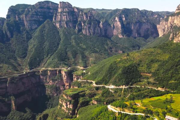 A scenic view of Zhaotong Washi Xuanguan